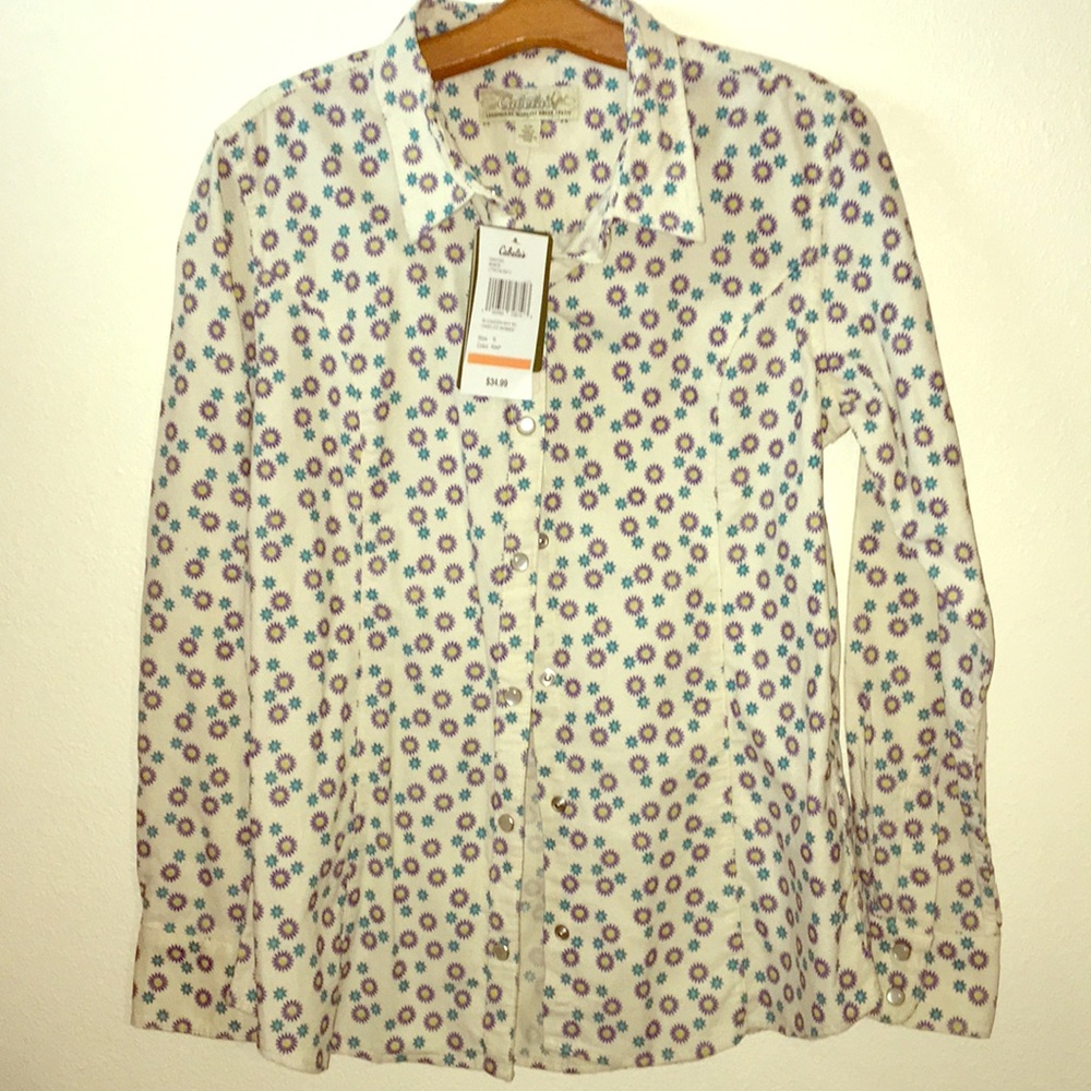 Small Cabela’s Button Down Long Sleeve Shirt